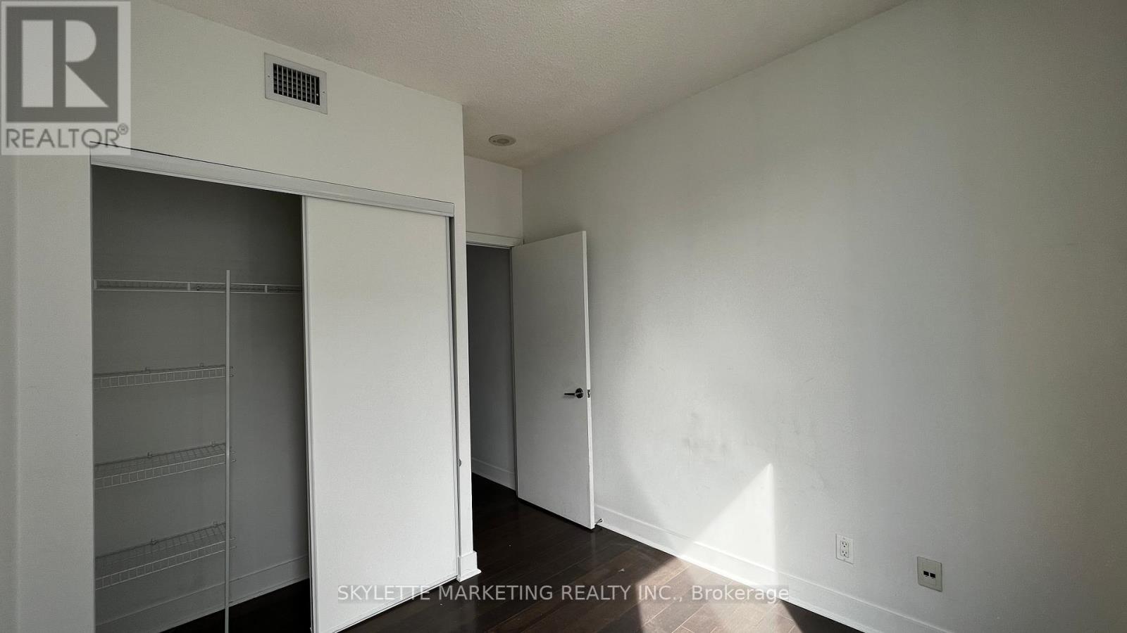 911 - 438 King Street W, Toronto, Ontario  M5V 3T9 - Photo 31 - C12524354