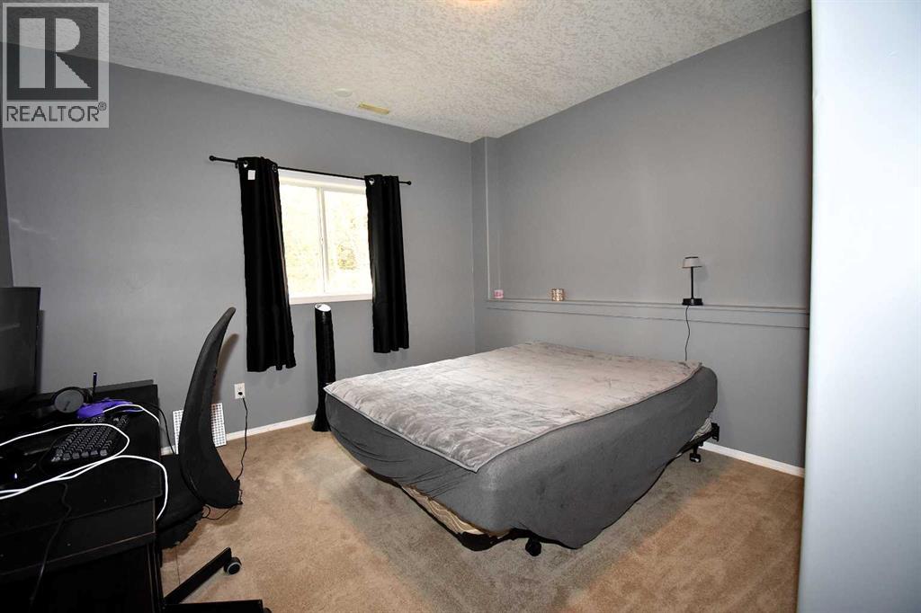 309 Eaton Drive, Hinton, Alberta  T7V 1Y5 - Photo 35 - A2263626