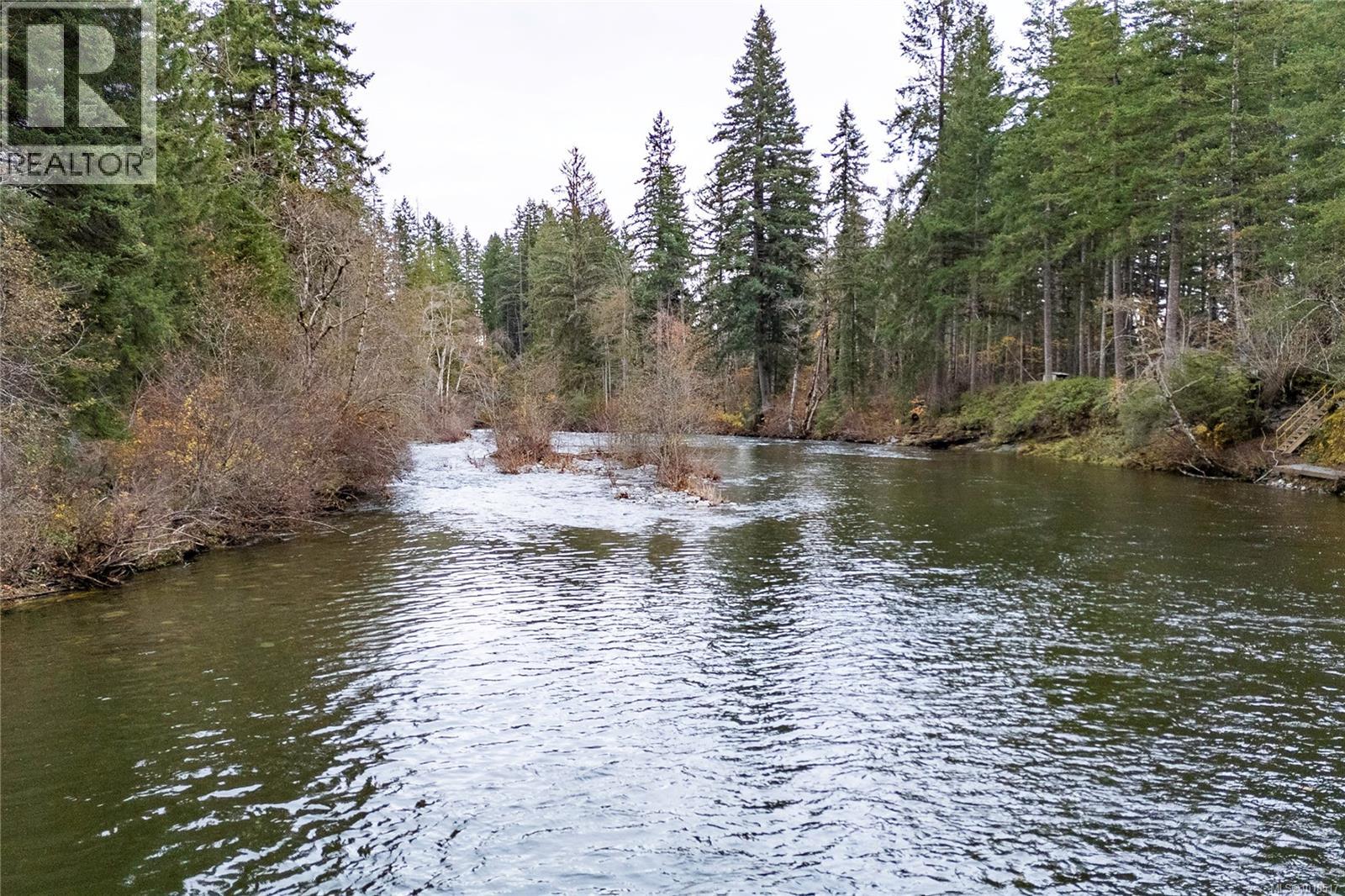 9571 Gleadle Rd, Black Creek, British Columbia  V9J 1G1 - Photo 3 - 1018517