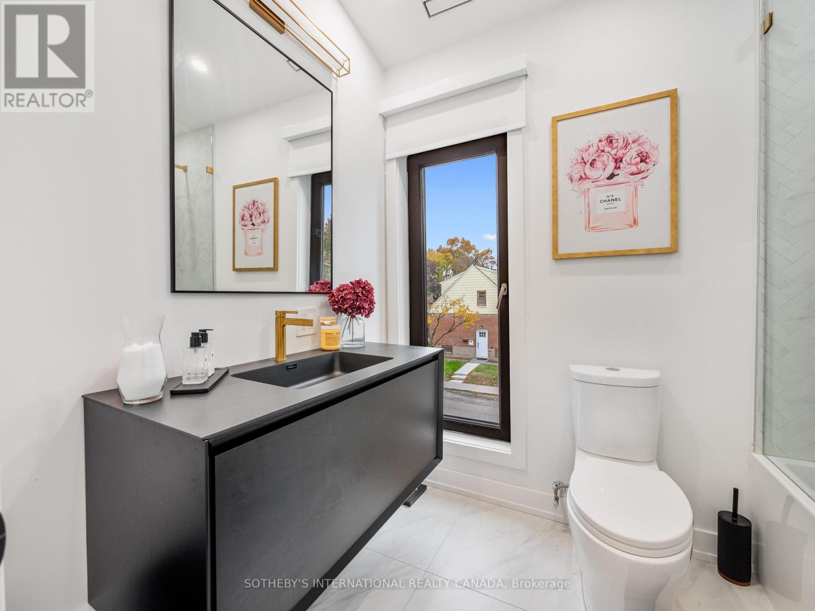 73 Guthrie Avenue, Toronto, Ontario  M8Y 3L2 - Photo 43 - W12522960