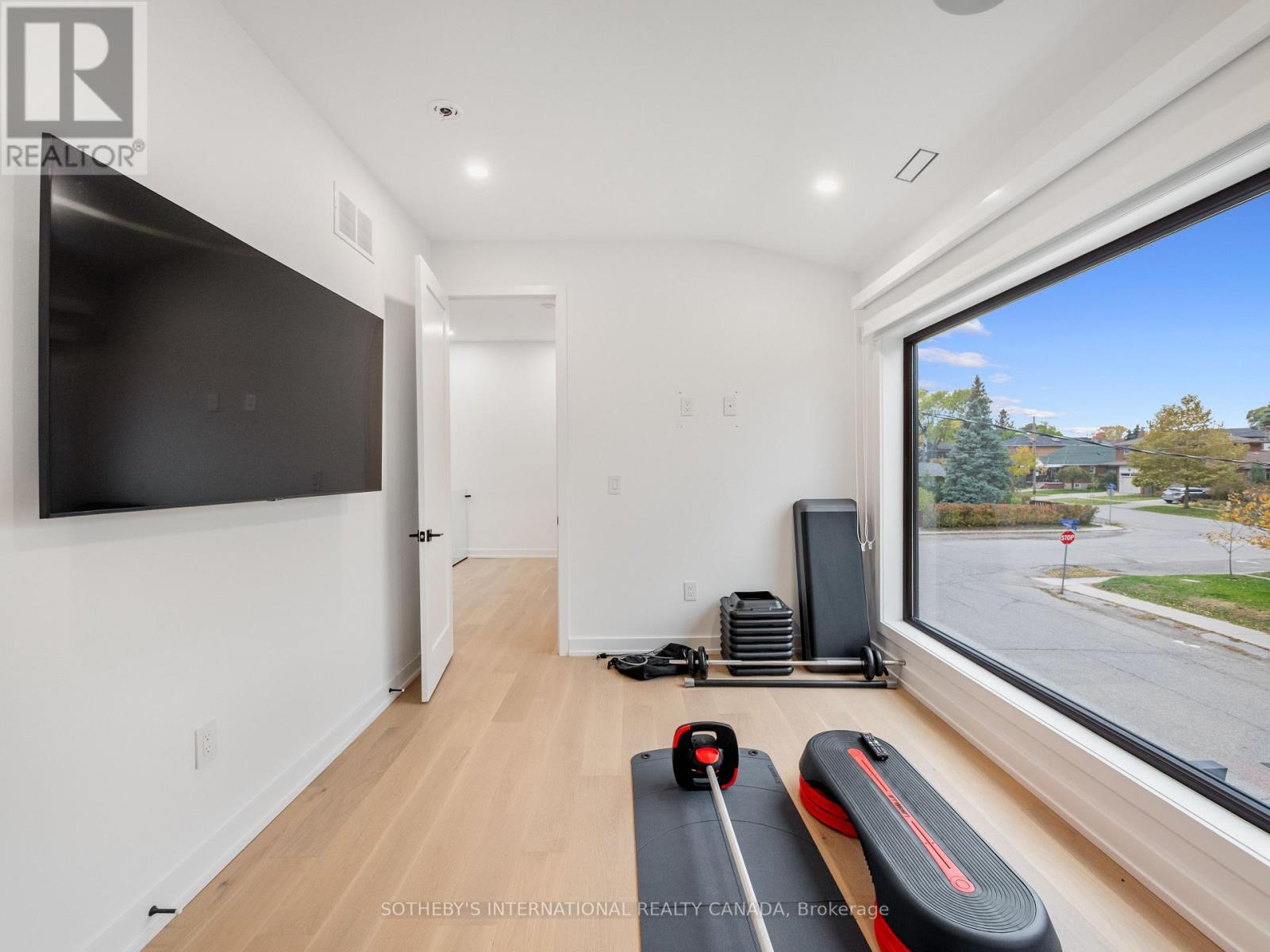 73 Guthrie Avenue, Toronto, Ontario  M8Y 3L2 - Photo 42 - W12522960