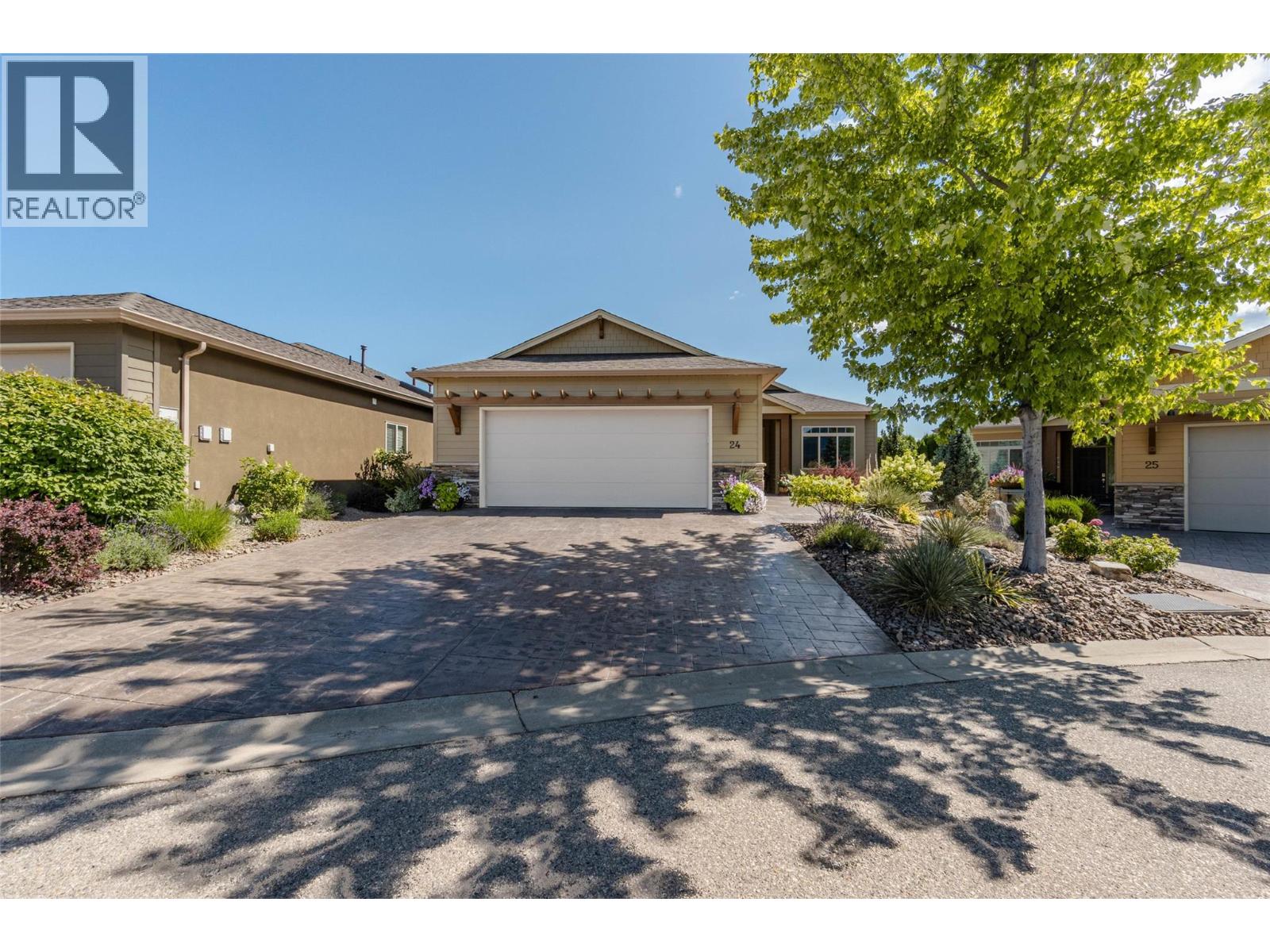 6833 MEADOWS Drive Unit# 24, Oliver, British Columbia