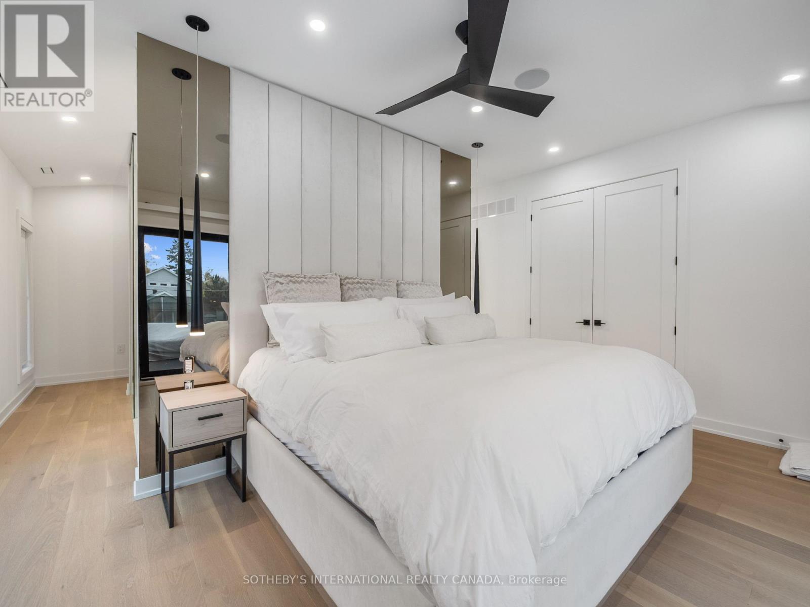 73 Guthrie Avenue, Toronto, Ontario  M8Y 3L2 - Photo 35 - W12522960