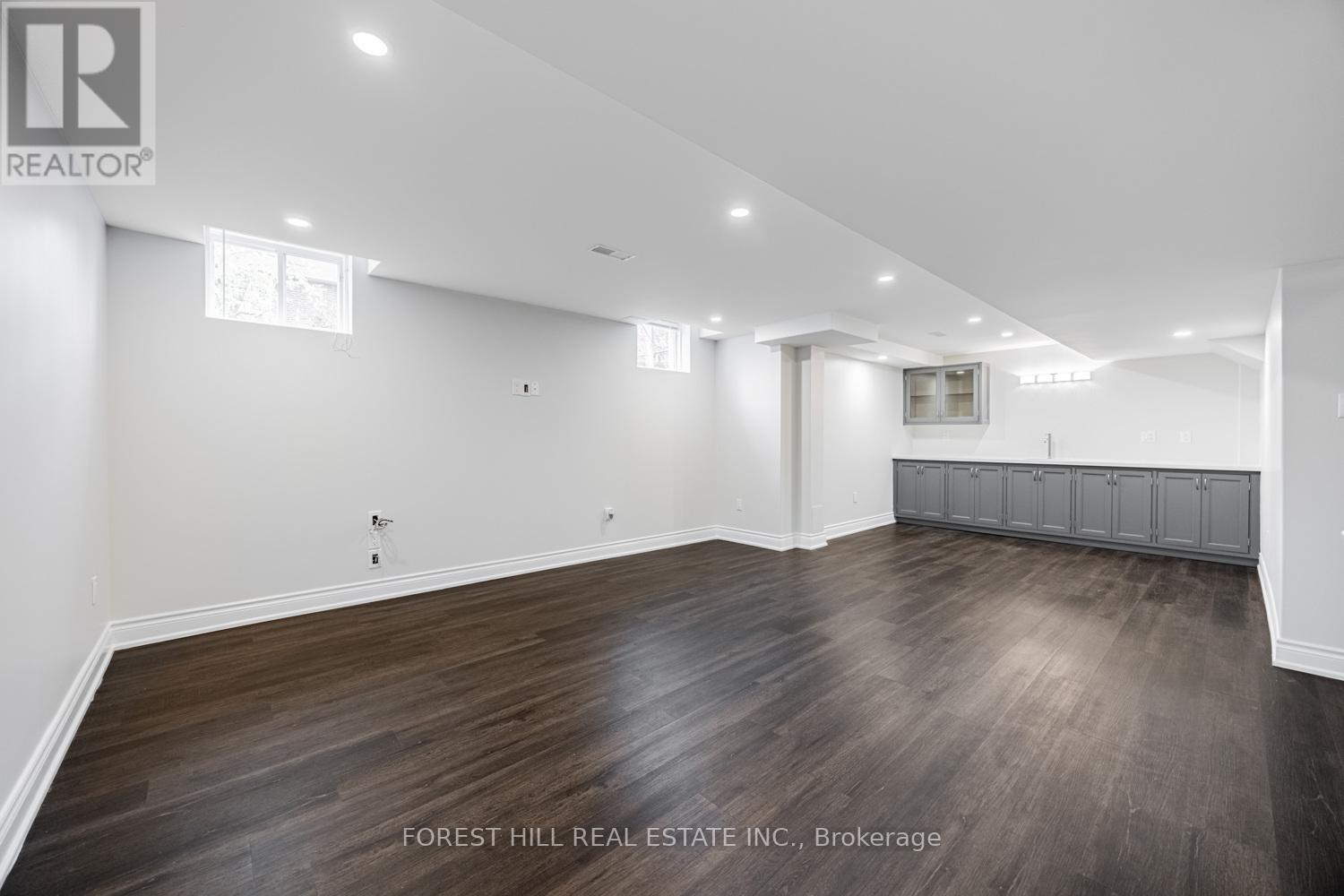 231 Butterfly Lane, Oakville, Ontario  L6L 6V4 - Photo 33 - W12523416