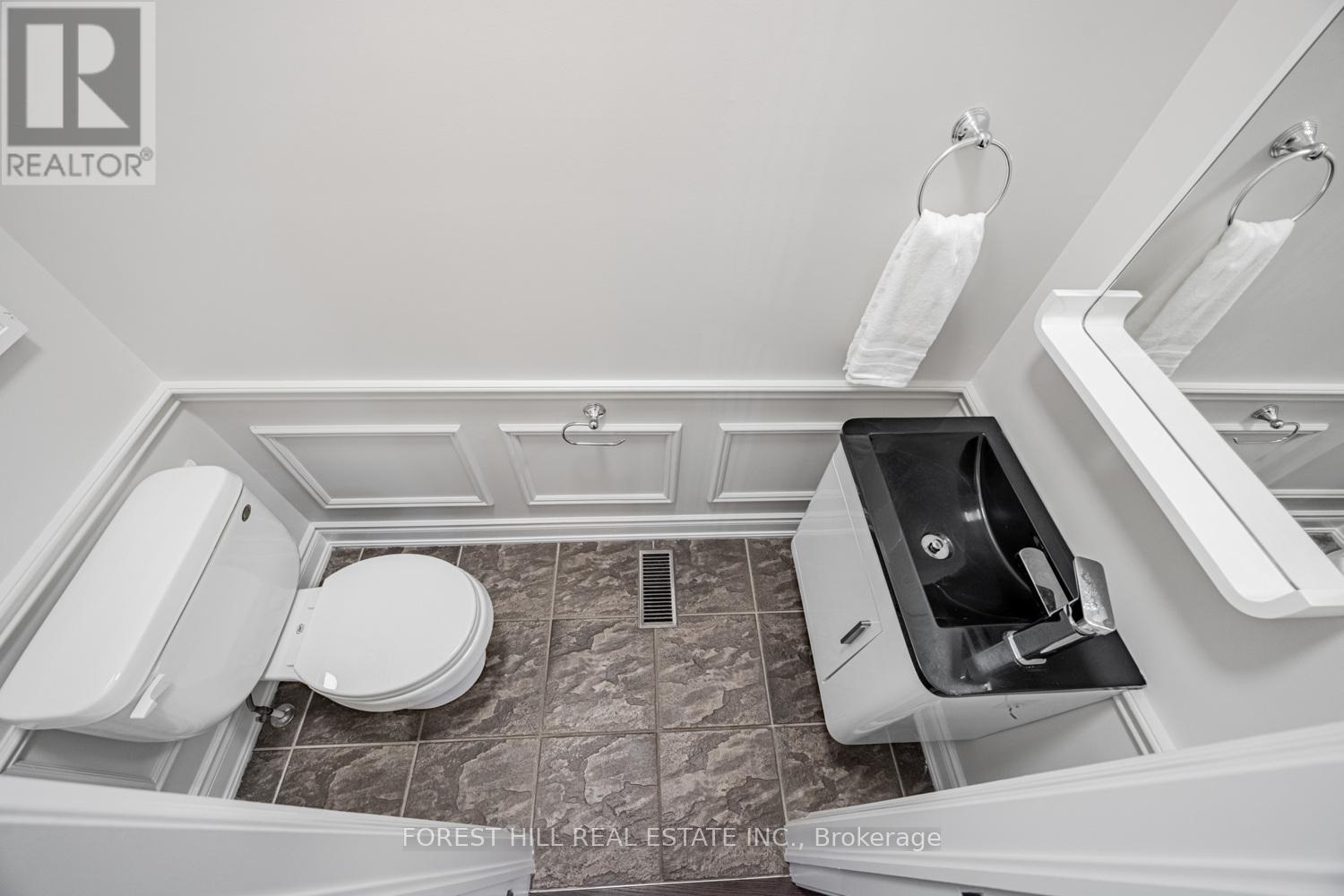 231 Butterfly Lane, Oakville, Ontario  L6L 6V4 - Photo 20 - W12523416