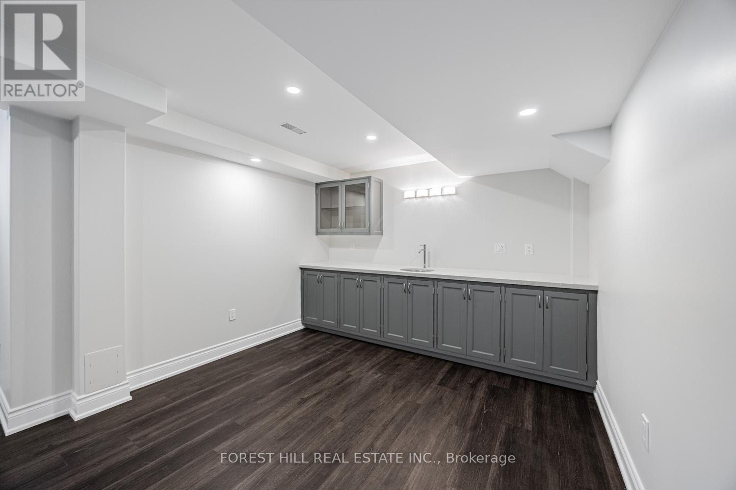 231 Butterfly Lane, Oakville, Ontario  L6L 6V4 - Photo 34 - W12523416