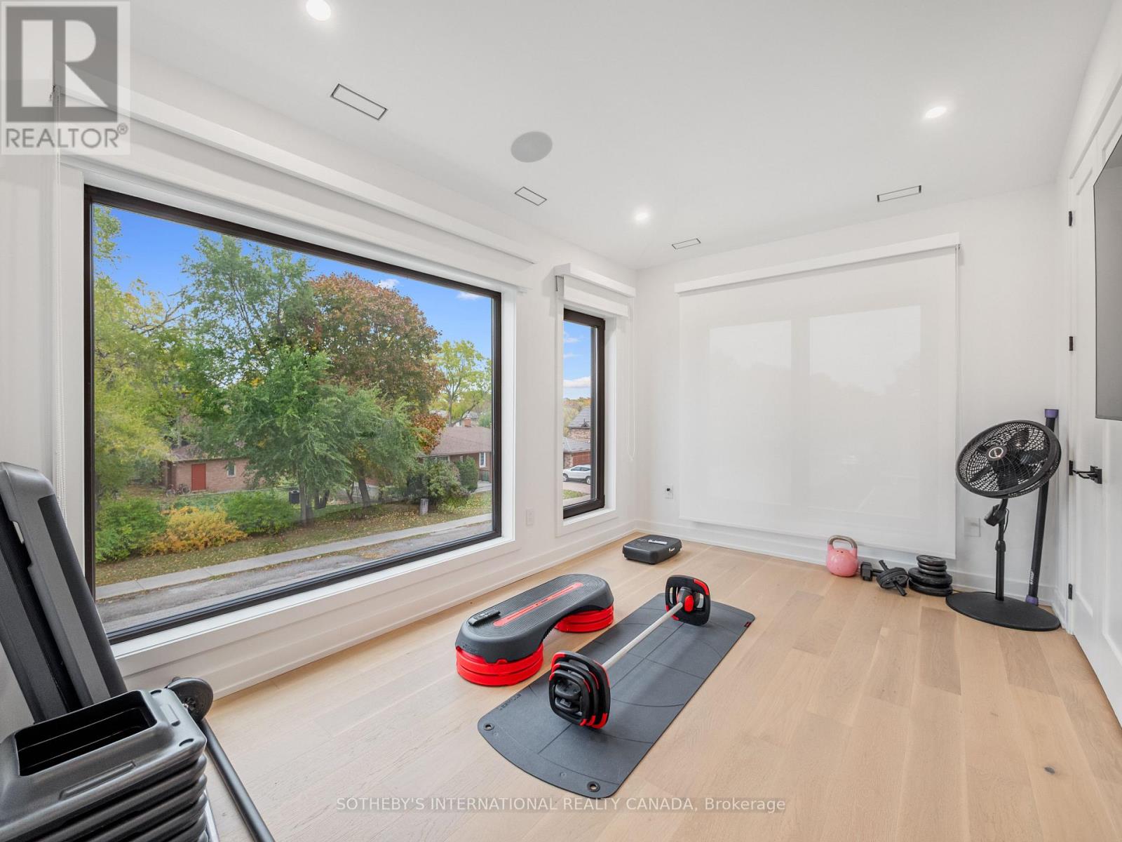 73 Guthrie Avenue, Toronto, Ontario  M8Y 3L2 - Photo 40 - W12522960