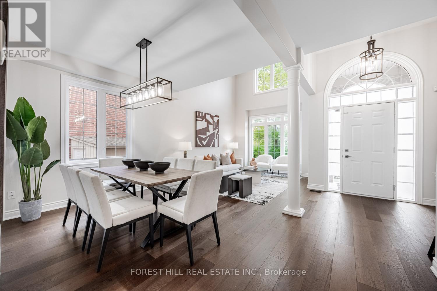 231 Butterfly Lane, Oakville, Ontario  L6L 6V4 - Photo 4 - W12523416