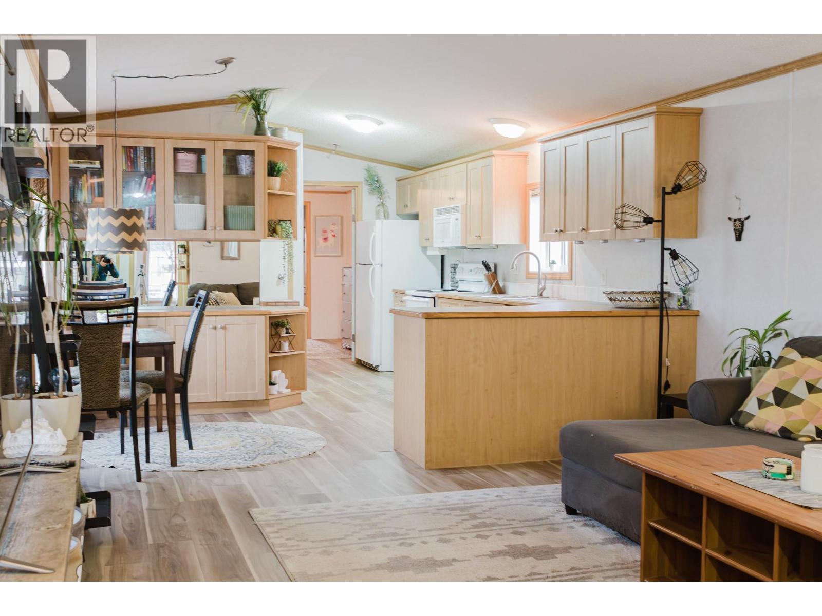 241 23 Highway N Unit# 39, Revelstoke, British Columbia V0E 2S0 - Photo 6 - 10367564