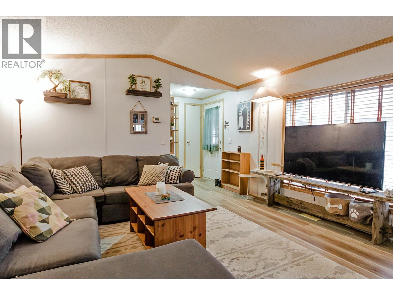 241 23 Highway N Unit# 39, Revelstoke, British Columbia V0E 2S0 - Photo 4 - 10367564