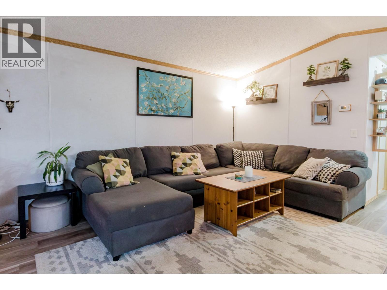 241 23 Highway N Unit# 39, Revelstoke, British Columbia V0E 2S0 - Photo 3 - 10367564