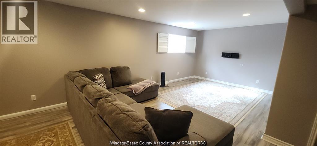4369 Northwood, Windsor, Ontario N9G 2V7 - Photo 15 - 25028324