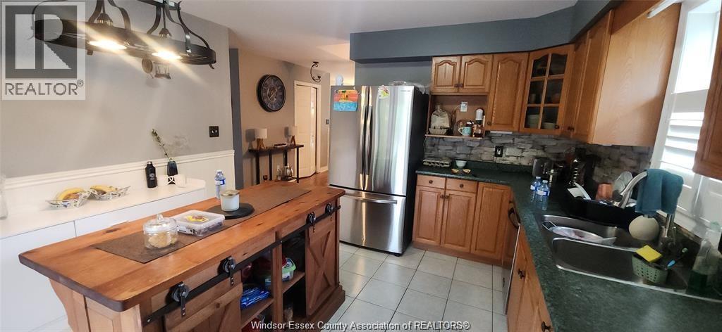 4369 Northwood, Windsor, Ontario N9G 2V7 - Photo 5 - 25028324