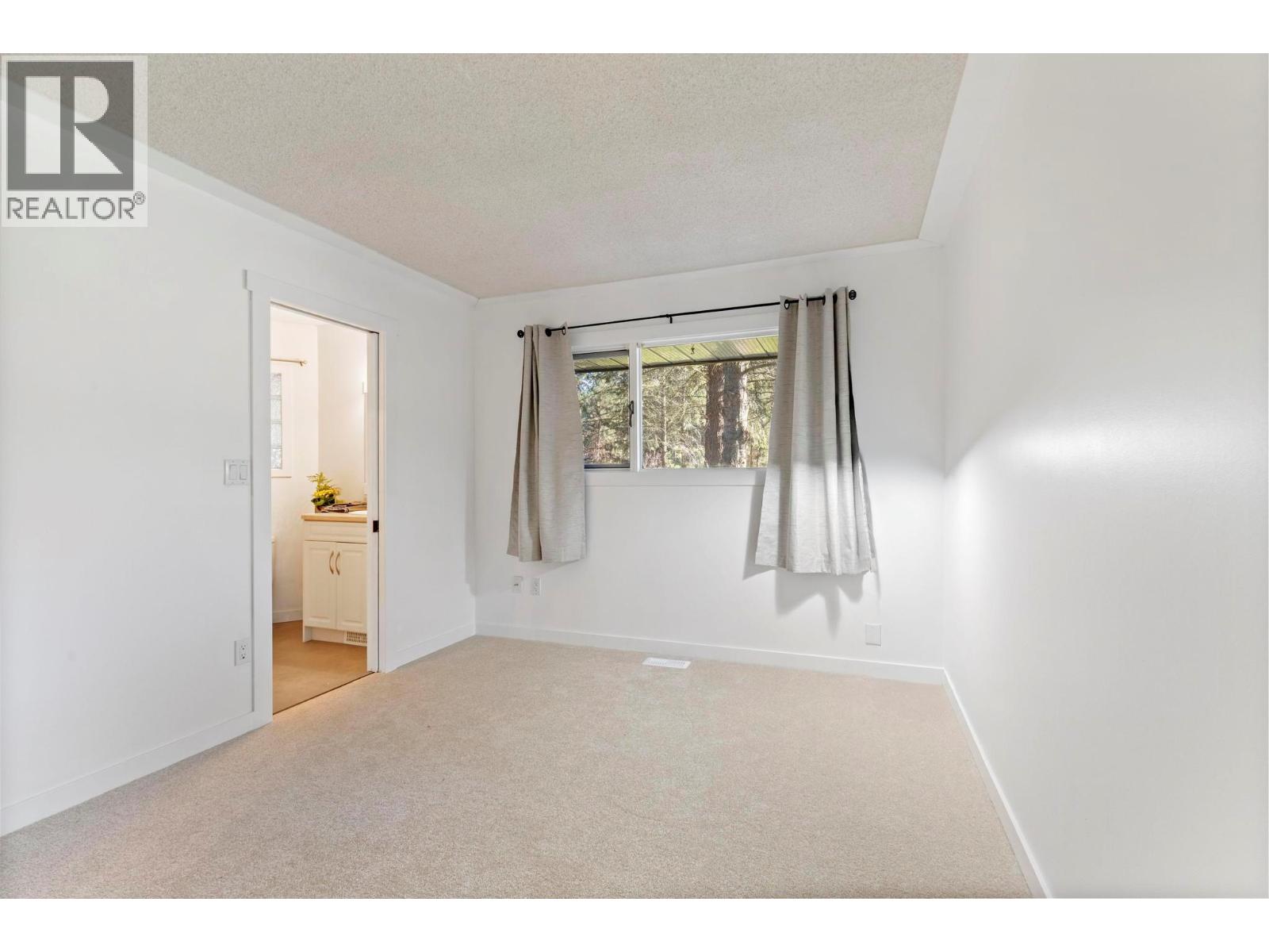 4019 Miller Road, Kelowna, British Columbia  V1W 4C7 - Photo 17 - 10367578