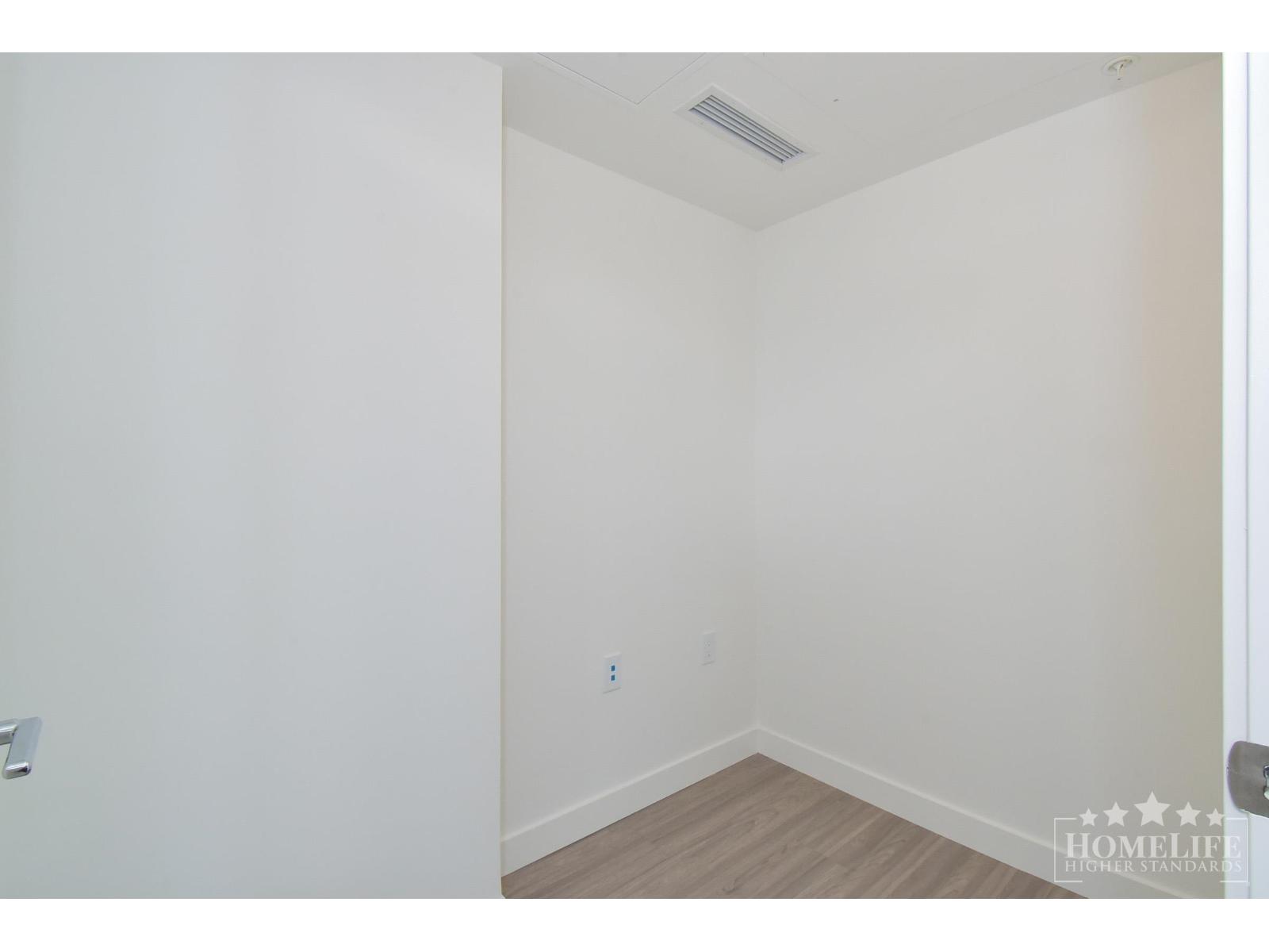 1211 13675 107a Avenue, Surrey, British Columbia V3T 0X2 - Photo 15 - R3065889