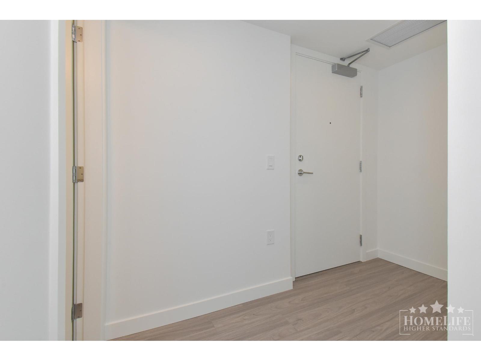 1211 13675 107a Avenue, Surrey, British Columbia V3T 0X2 - Photo 2 - R3065889