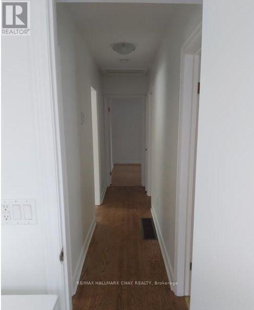 Main Floor - 17 Gunn Street, Barrie, Ontario  L4M 2H2 - Photo 11 - S12524290