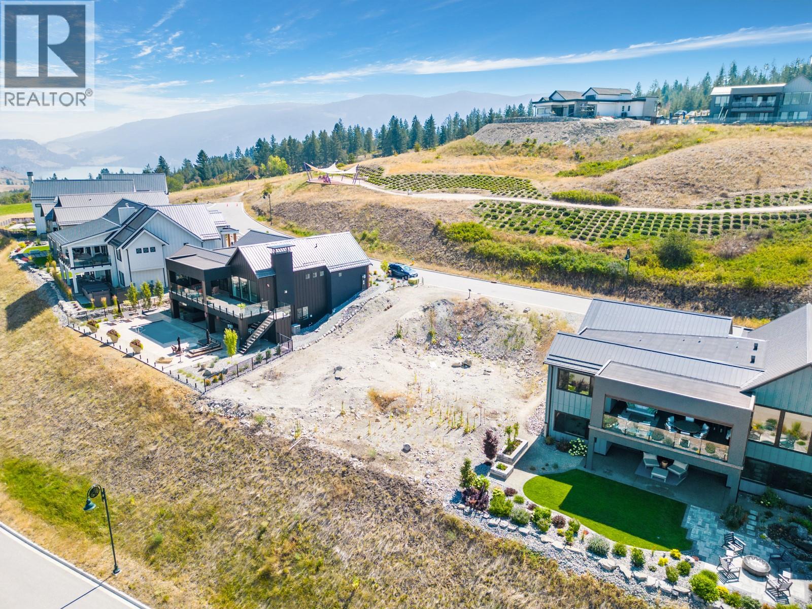 261 Ashcroft Court, Vernon, British Columbia V1H 2M1 - Photo 4 - 10367653