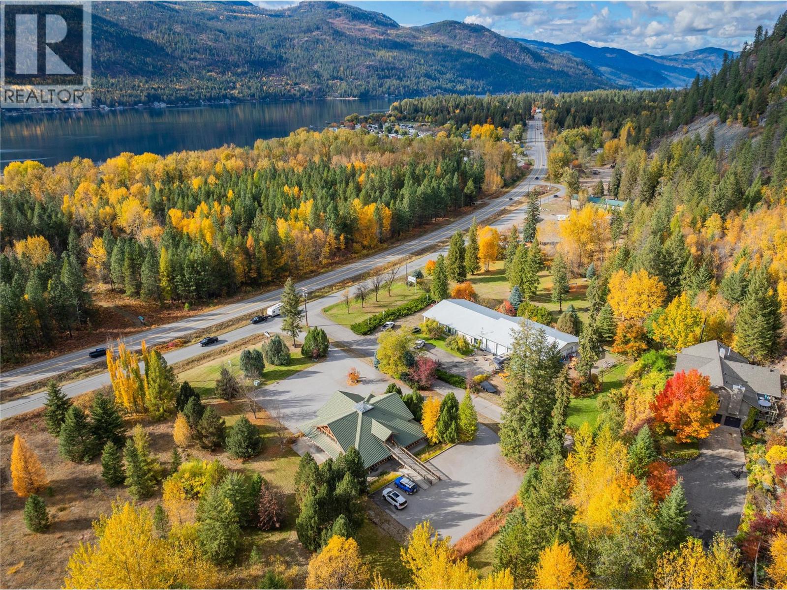 1746 Sandner Frontage Road, Christina Lake, British Columbia  V0H 1E0 - Photo 12 - 10368821