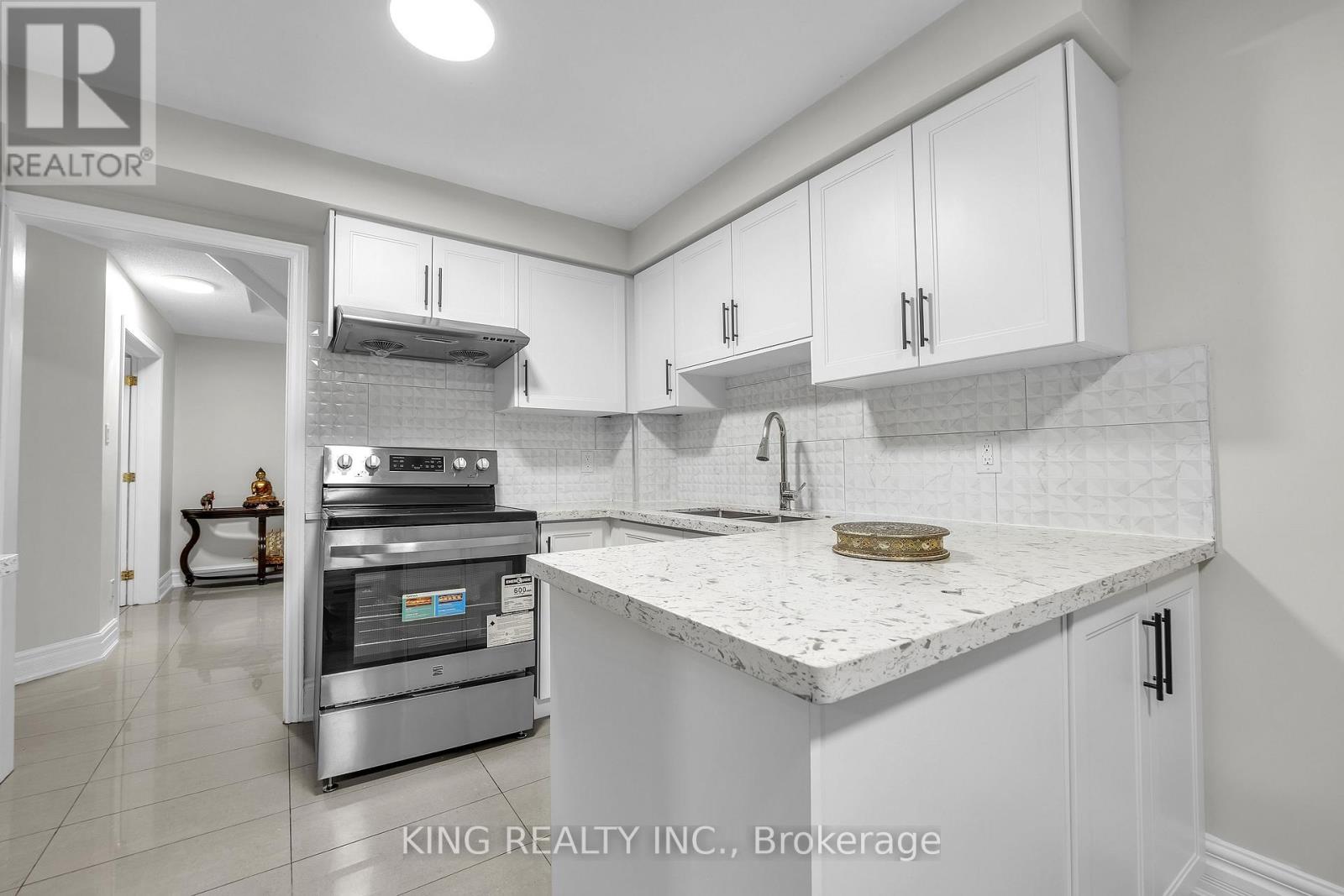 51 Pennsylvania Avenue, Brampton, Ontario  L6Y 4P3 - Photo 12 - W12524246