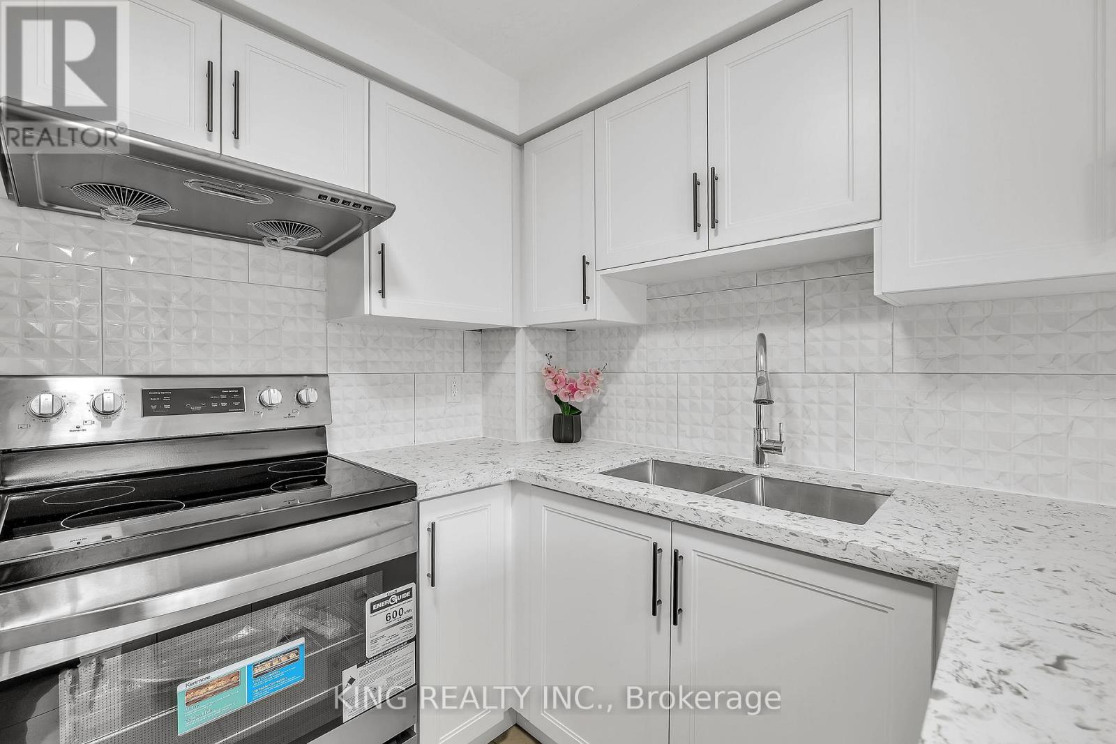 51 Pennsylvania Avenue, Brampton, Ontario  L6Y 4P3 - Photo 14 - W12524246