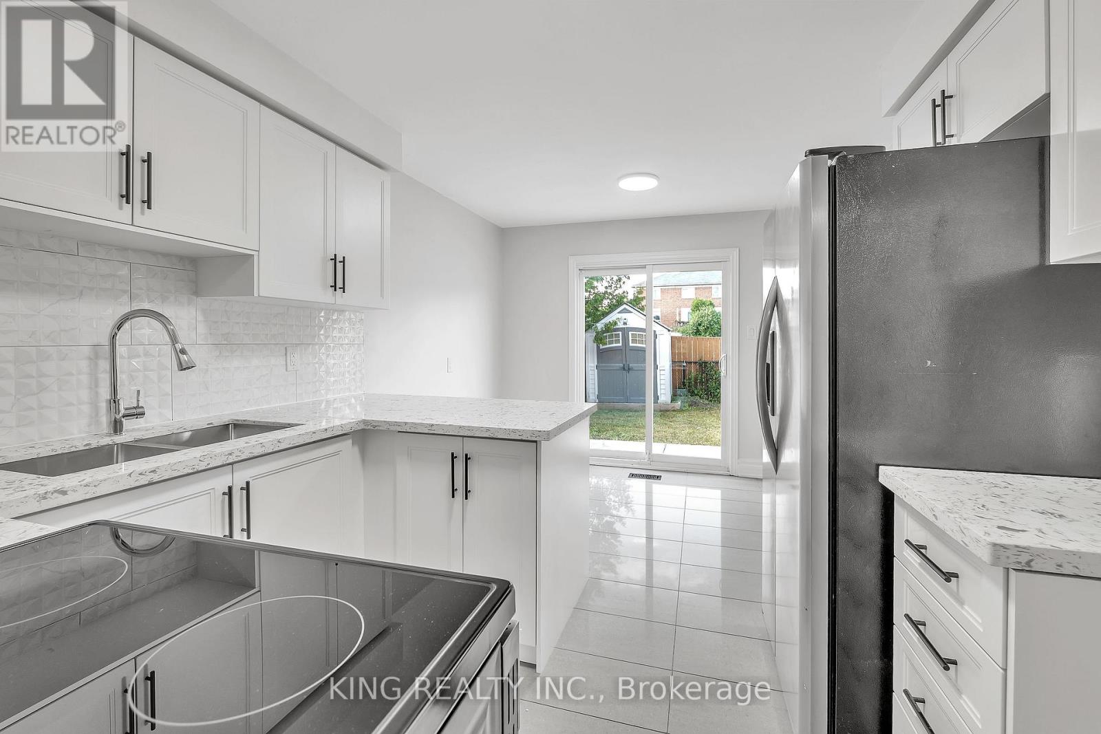 51 Pennsylvania Avenue, Brampton, Ontario  L6Y 4P3 - Photo 18 - W12524246