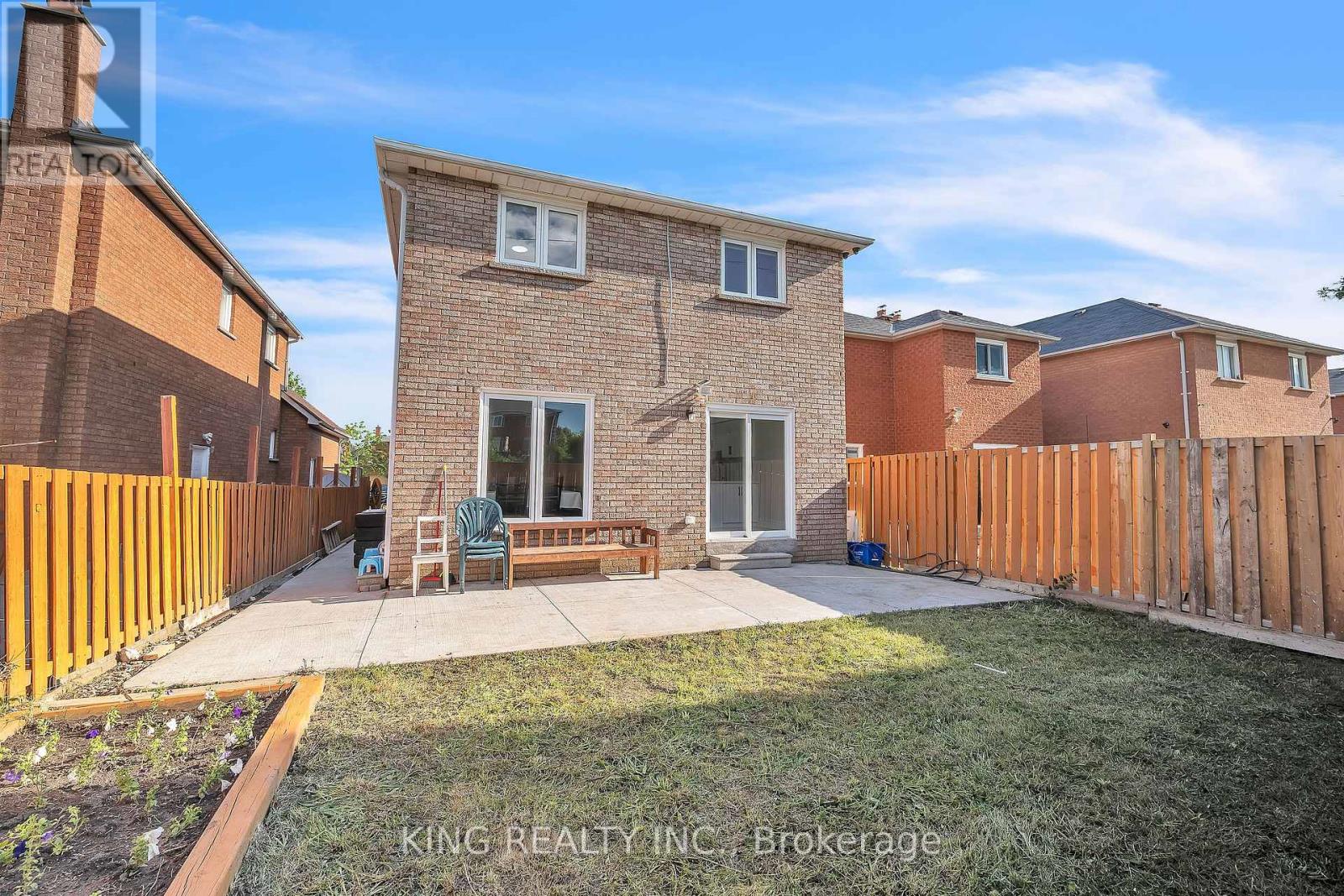 51 Pennsylvania Avenue, Brampton, Ontario  L6Y 4P3 - Photo 49 - W12524246