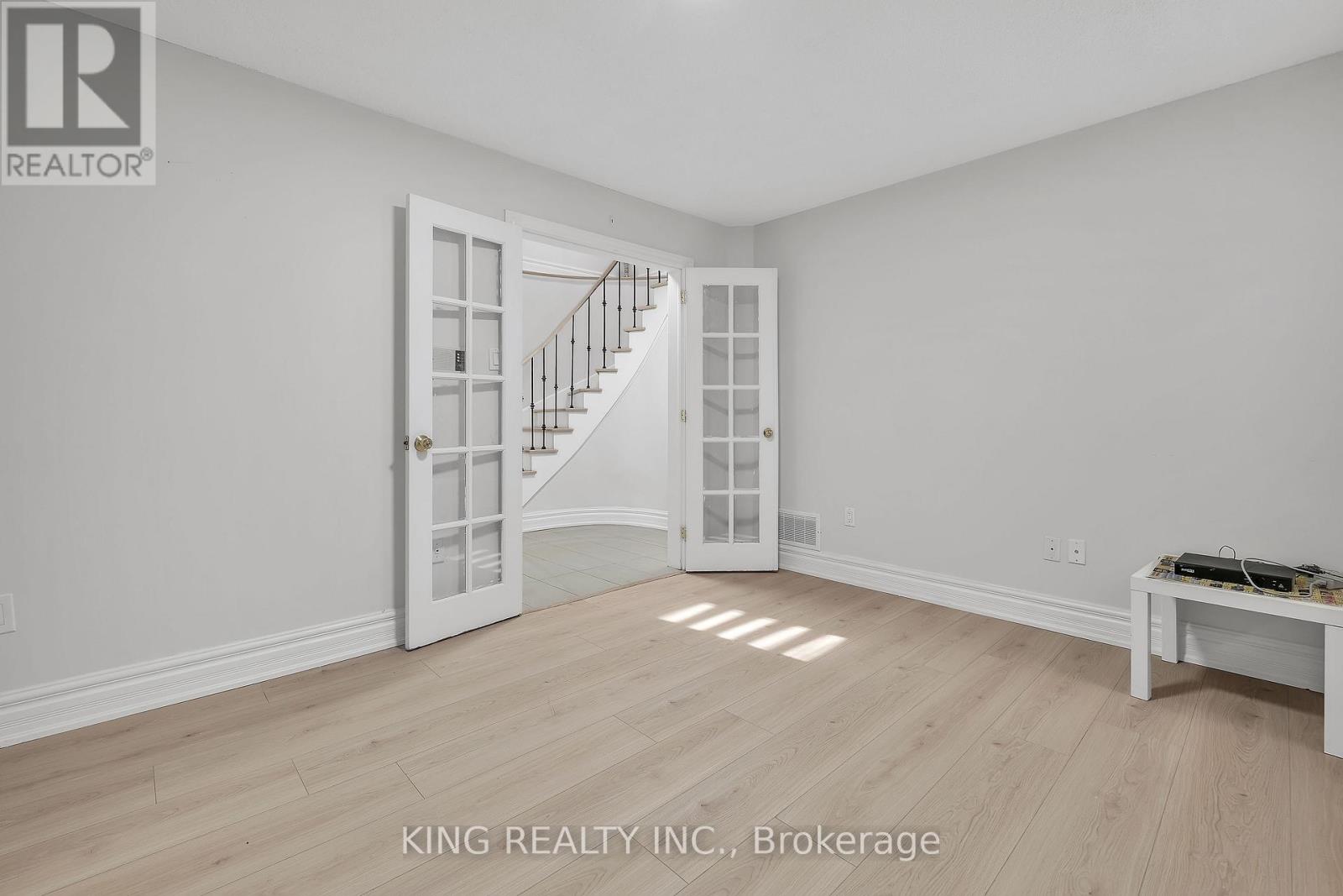 51 Pennsylvania Avenue, Brampton, Ontario  L6Y 4P3 - Photo 9 - W12524246