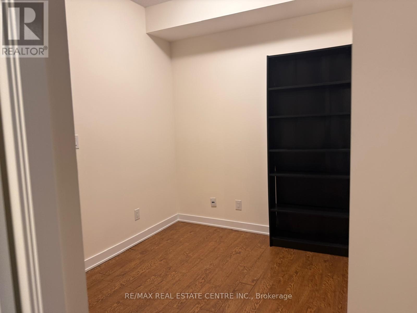 803 - 4099 Brickstone Mews, Mississauga, Ontario  L5B 0G2 - Photo 2 - W12524254