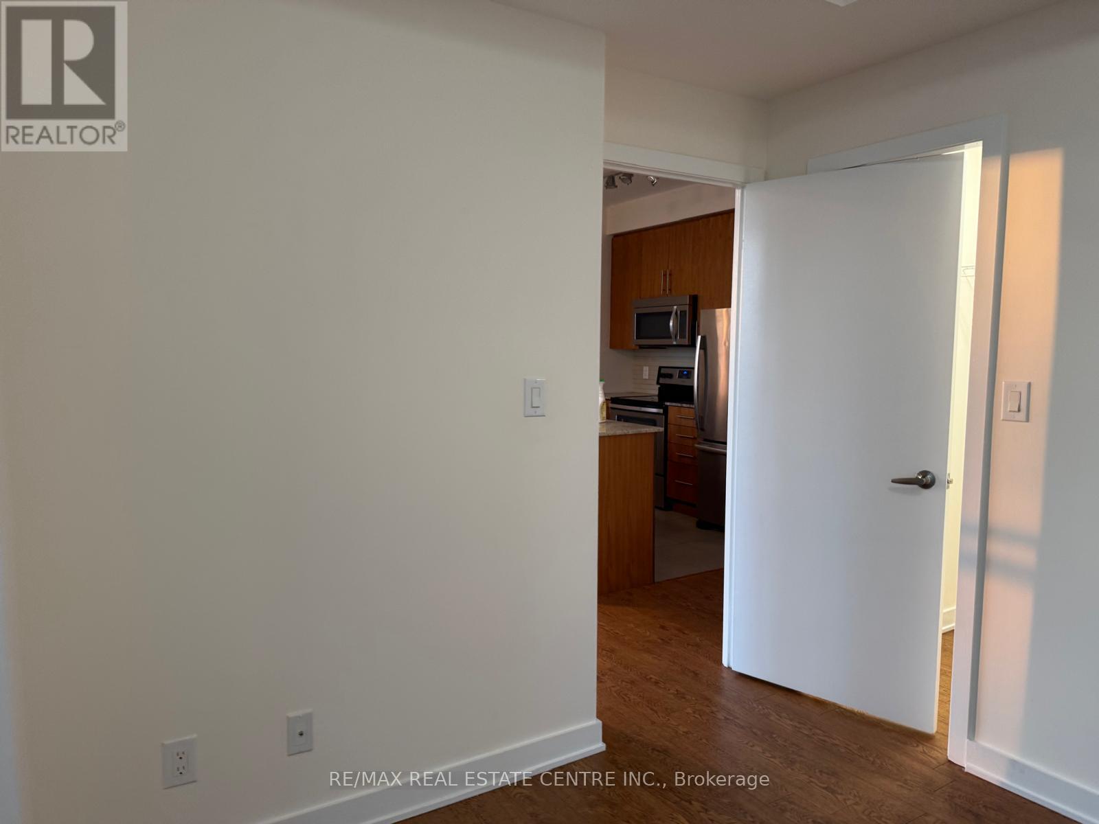 803 - 4099 Brickstone Mews, Mississauga, Ontario  L5B 0G2 - Photo 23 - W12524254