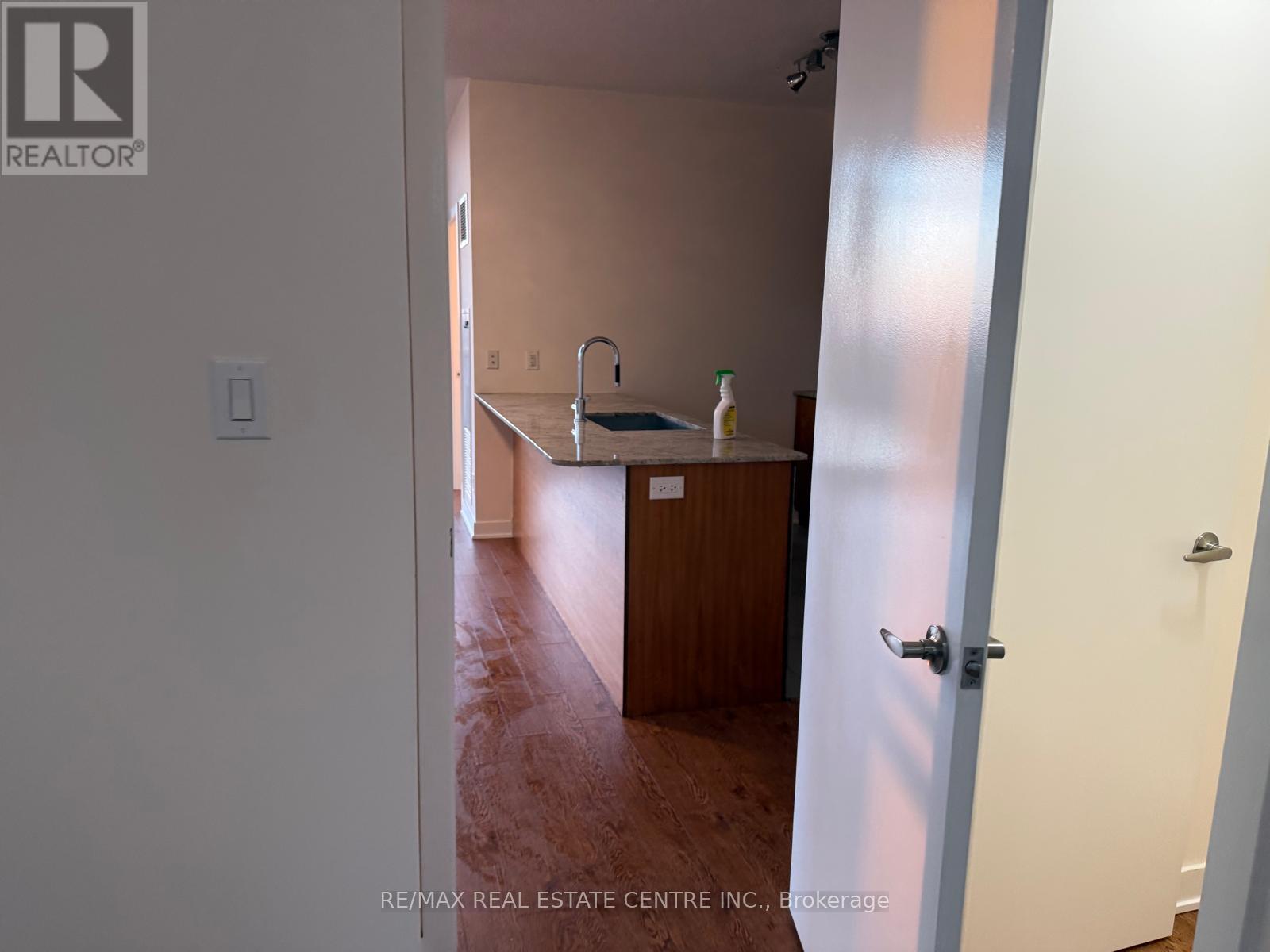 803 - 4099 Brickstone Mews, Mississauga, Ontario  L5B 0G2 - Photo 25 - W12524254