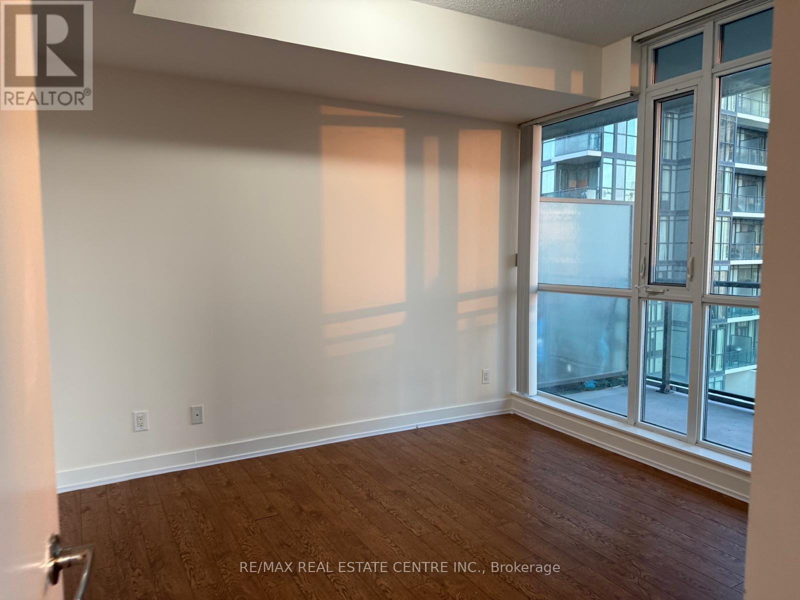 803 - 4099 Brickstone Mews, Mississauga, Ontario  L5B 0G2 - Photo 32 - W12524254