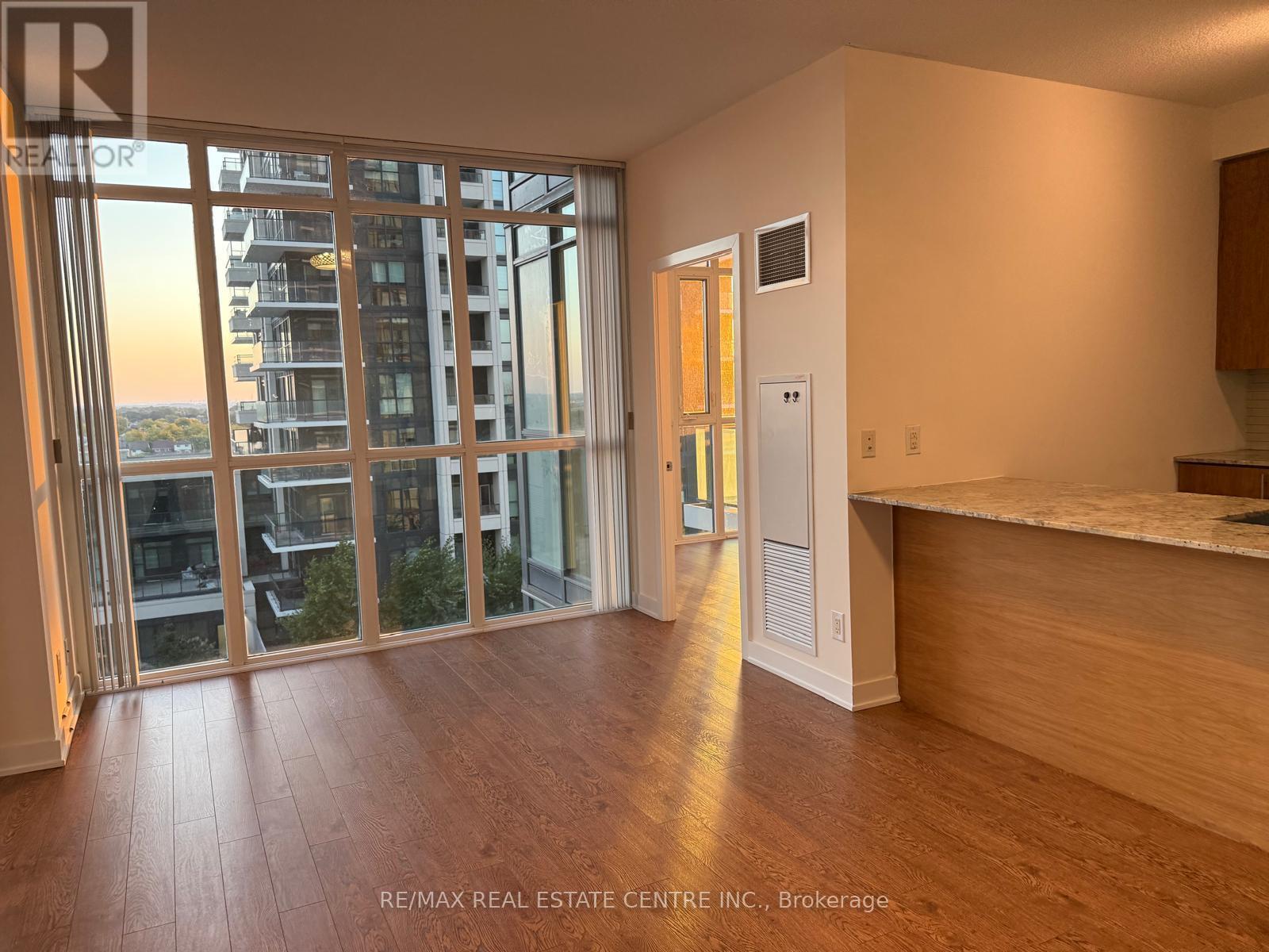 803 - 4099 Brickstone Mews, Mississauga, Ontario  L5B 0G2 - Photo 7 - W12524254