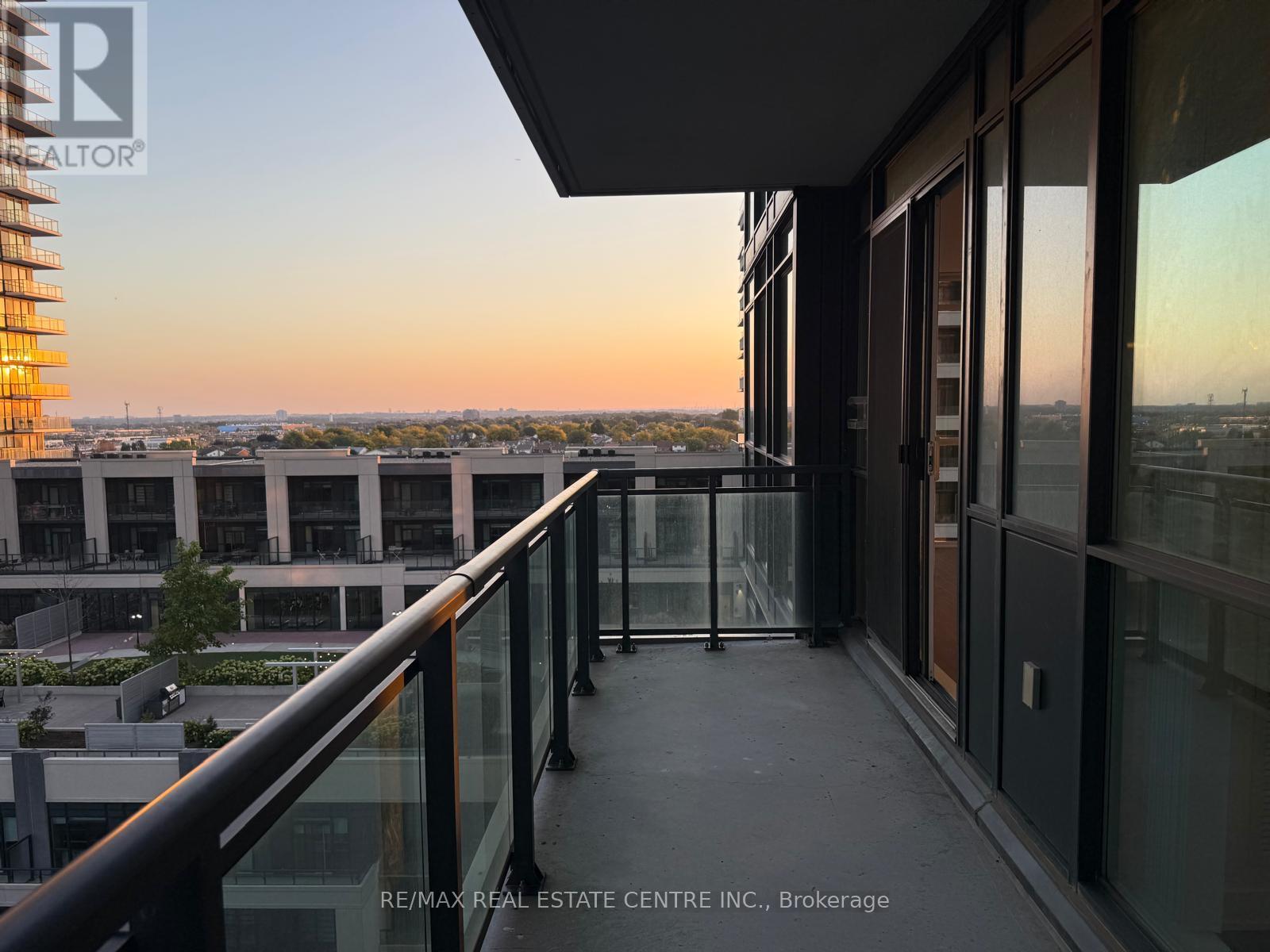 803 - 4099 Brickstone Mews, Mississauga, Ontario  L5B 0G2 - Photo 8 - W12524254