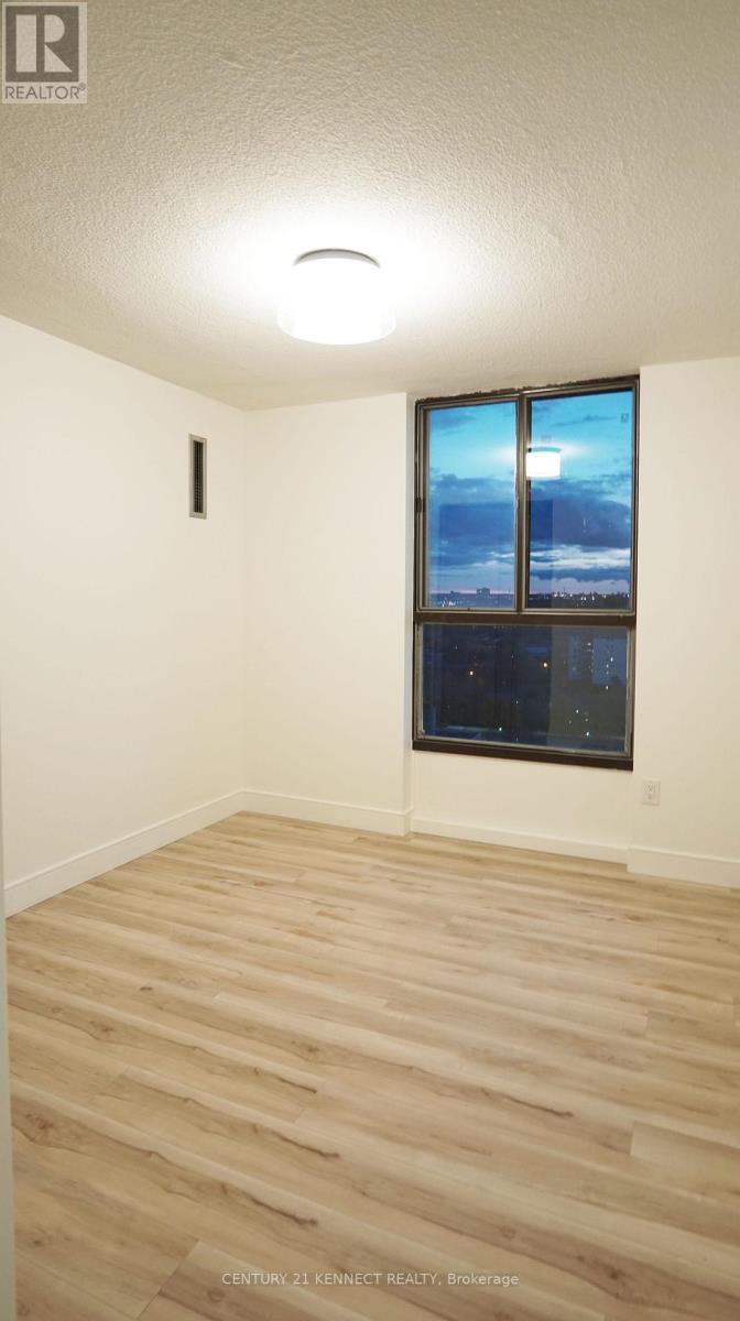 1601 - 3170 Kirwin Avenue S, Mississauga, Ontario  L5A 3R1 - Photo 11 - W12524284