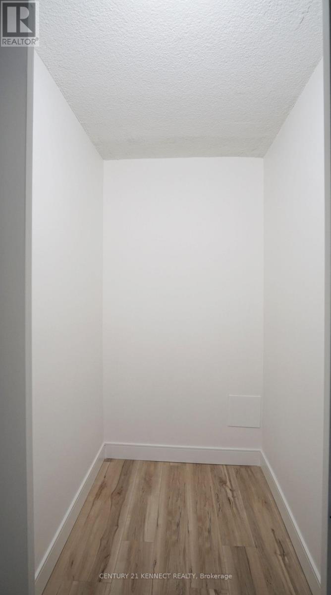 1601 - 3170 Kirwin Avenue S, Mississauga, Ontario  L5A 3R1 - Photo 19 - W12524284