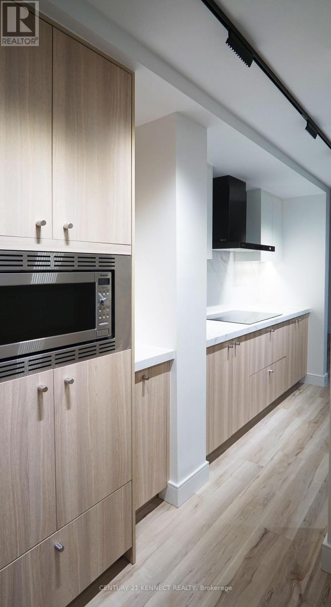 1601 - 3170 Kirwin Avenue S, Mississauga, Ontario  L5A 3R1 - Photo 6 - W12524284