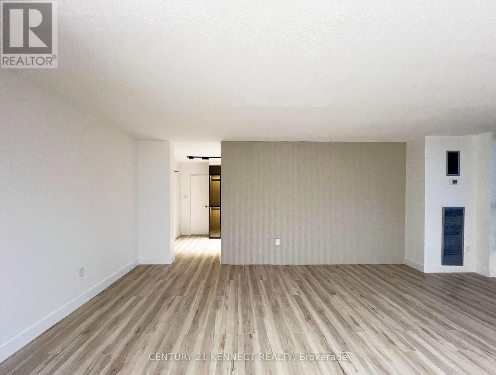 1601 - 3170 Kirwin Avenue S, Mississauga, Ontario  L5A 3R1 - Photo 7 - W12524284