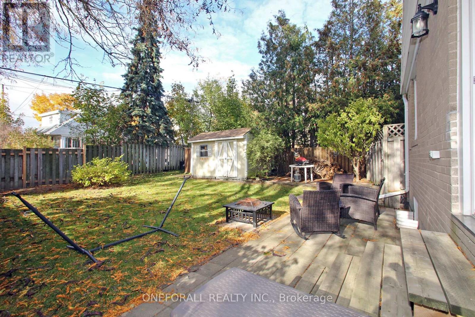 10 Esmond Crescent, Toronto, Ontario  M9W 3P8 - Photo 34 - W12524316