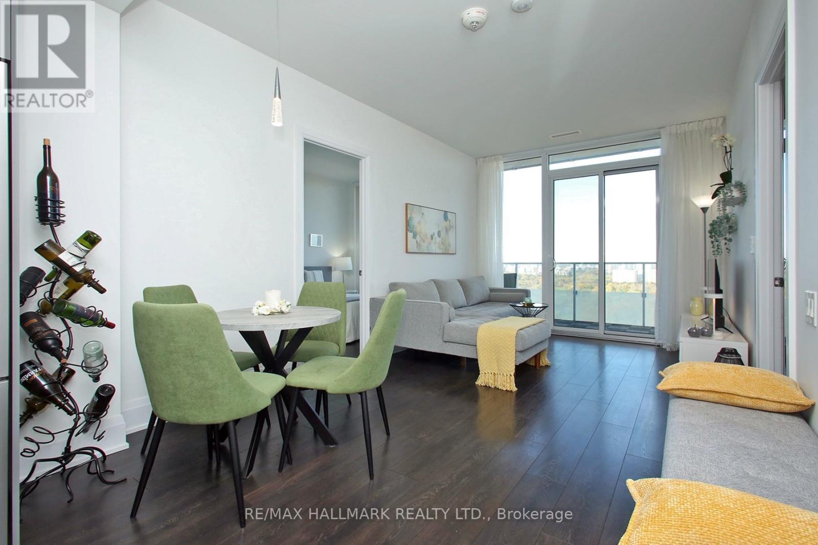 1904 - 20 Brin Drive, Toronto, Ontario  M8X 0B2 - Photo 7 - W12524346