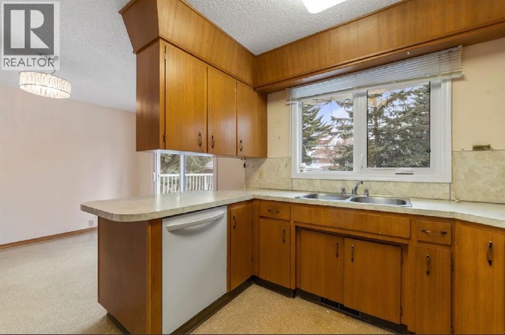 5339 Brisebois Drive Nw, Calgary, Alberta  T2L 2G9 - Photo 13 - A2268140