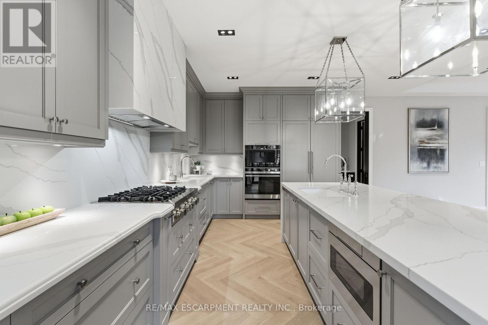 1380 Birchwood Heights Drive, Mississauga, Ontario  L5G 2Y2 - Photo 22 - W12517026