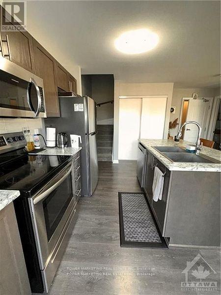 704c - 704 Amberwing Private, Ottawa, Ontario K4A 5H5 - Photo 8 - X12524394