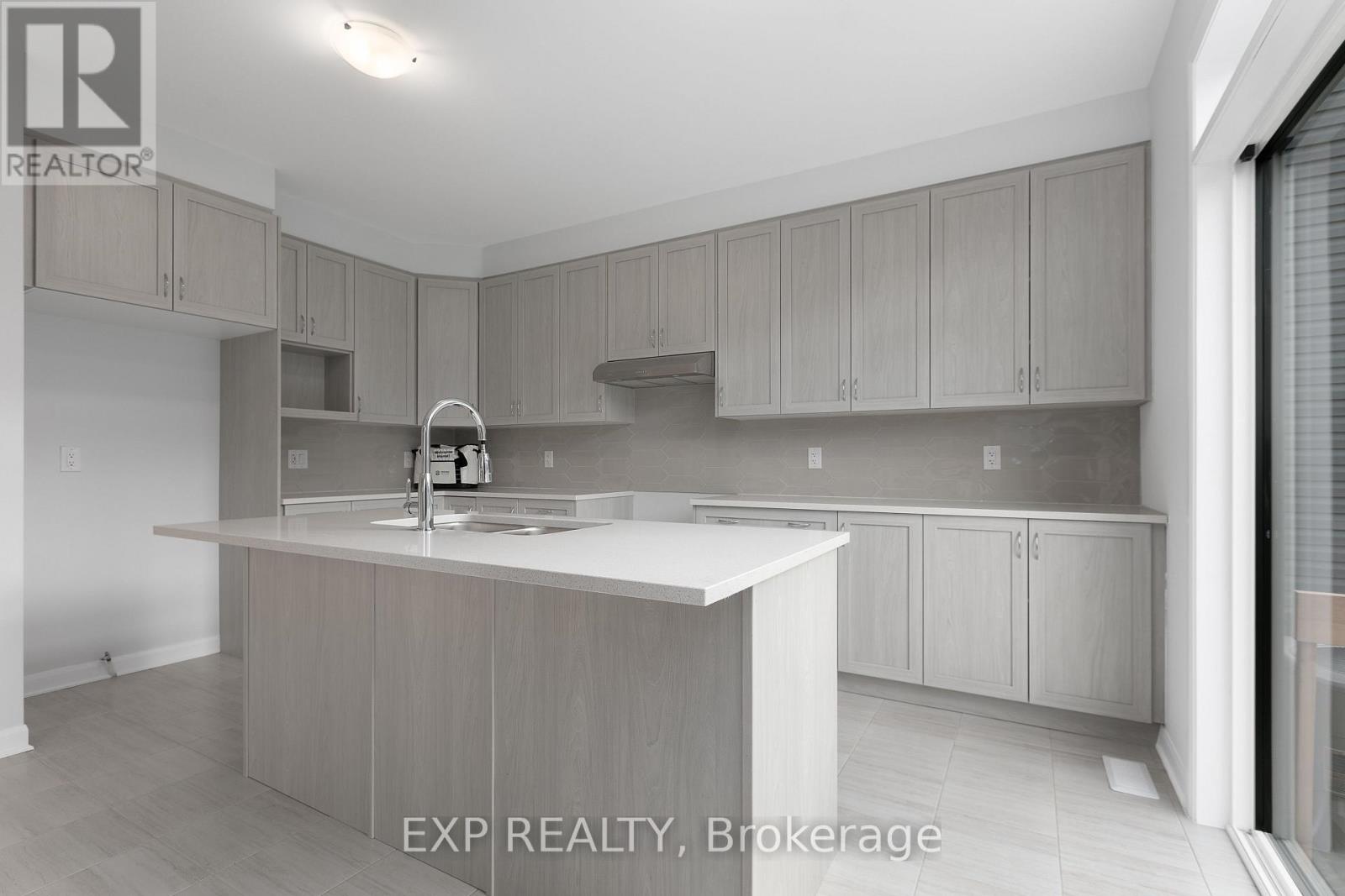 539 Anchor Circle, Ottawa, Ontario  K4M 0N4 - Photo 12 - X12524404