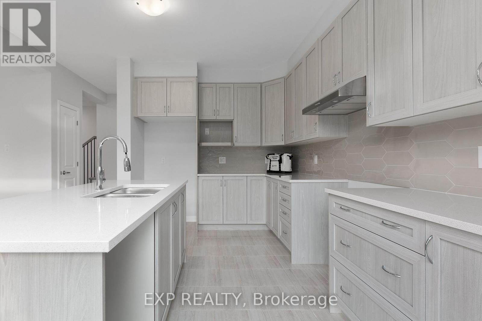 539 Anchor Circle, Ottawa, Ontario  K4M 0N4 - Photo 13 - X12524404