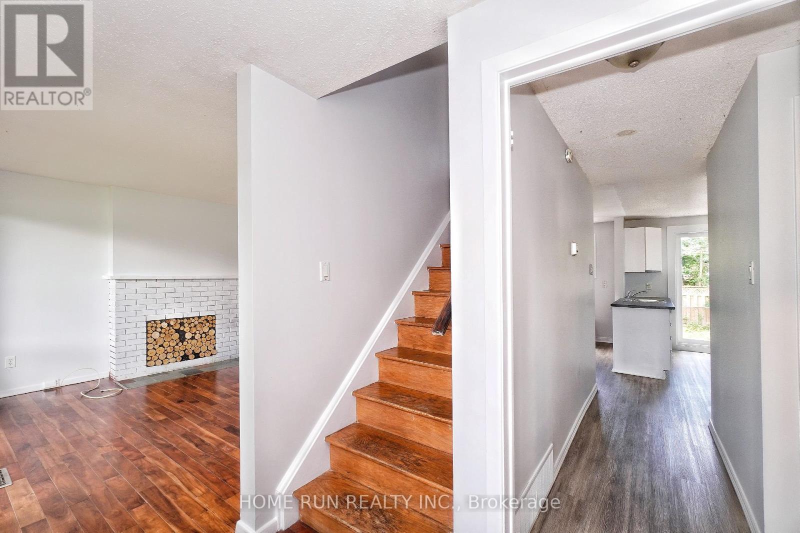 1292 Meadowlands Drive E, Ottawa, Ontario  K2E 6K5 - Photo 11 - X12524416