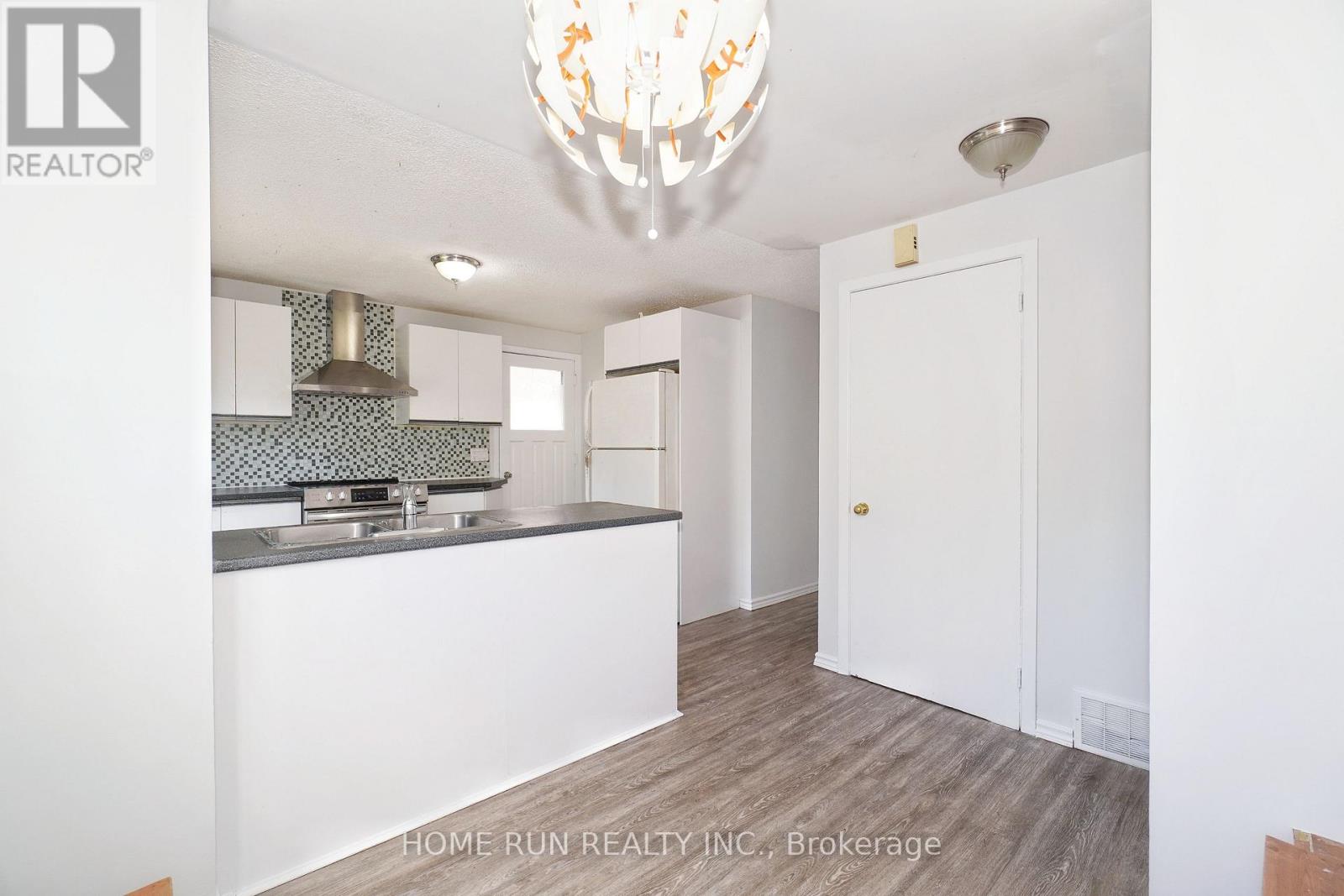 1292 Meadowlands Drive E, Ottawa, Ontario  K2E 6K5 - Photo 20 - X12524416