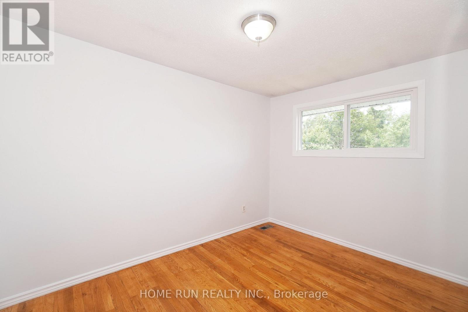 1292 Meadowlands Drive E, Ottawa, Ontario  K2E 6K5 - Photo 25 - X12524416