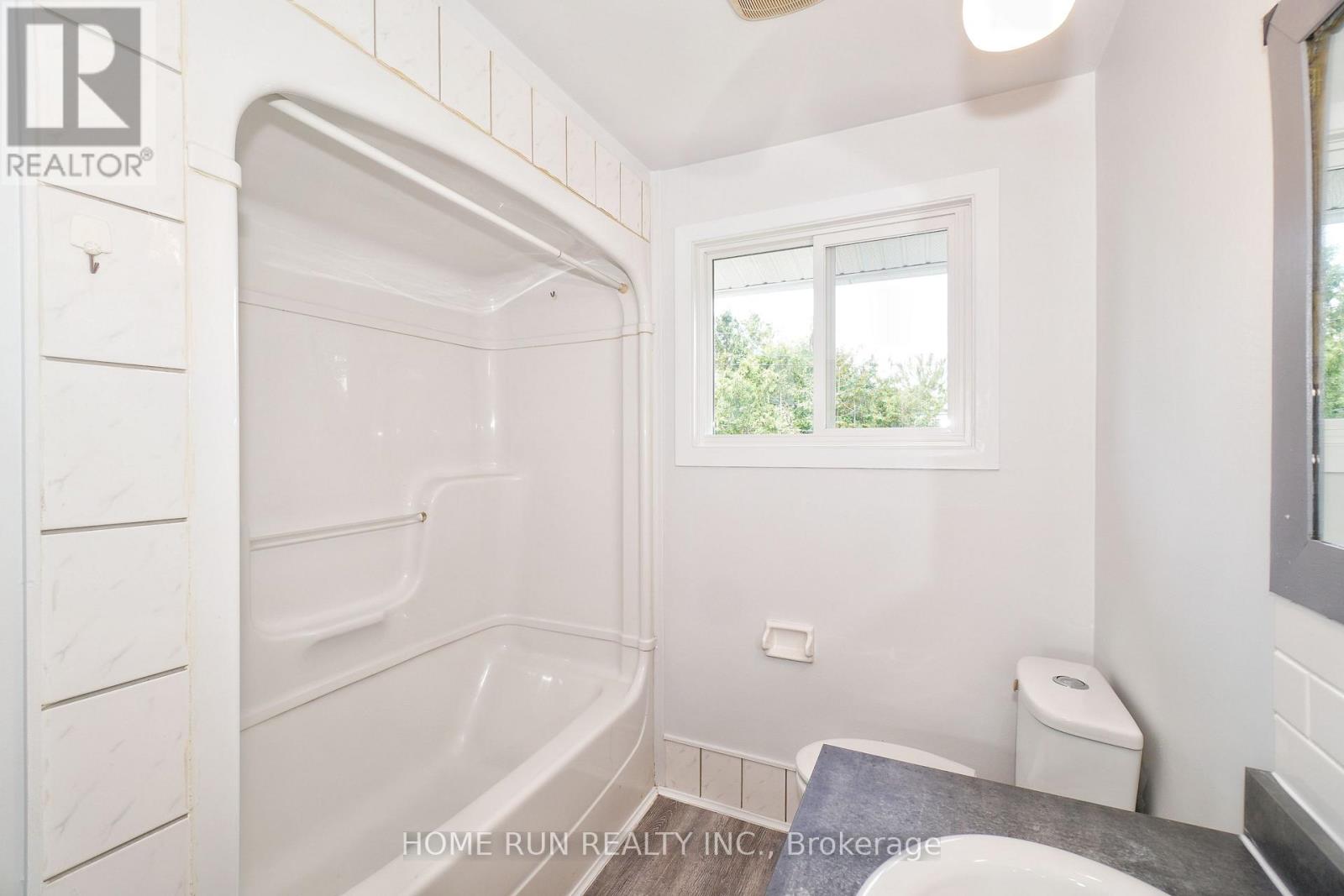 1292 Meadowlands Drive E, Ottawa, Ontario  K2E 6K5 - Photo 27 - X12524416