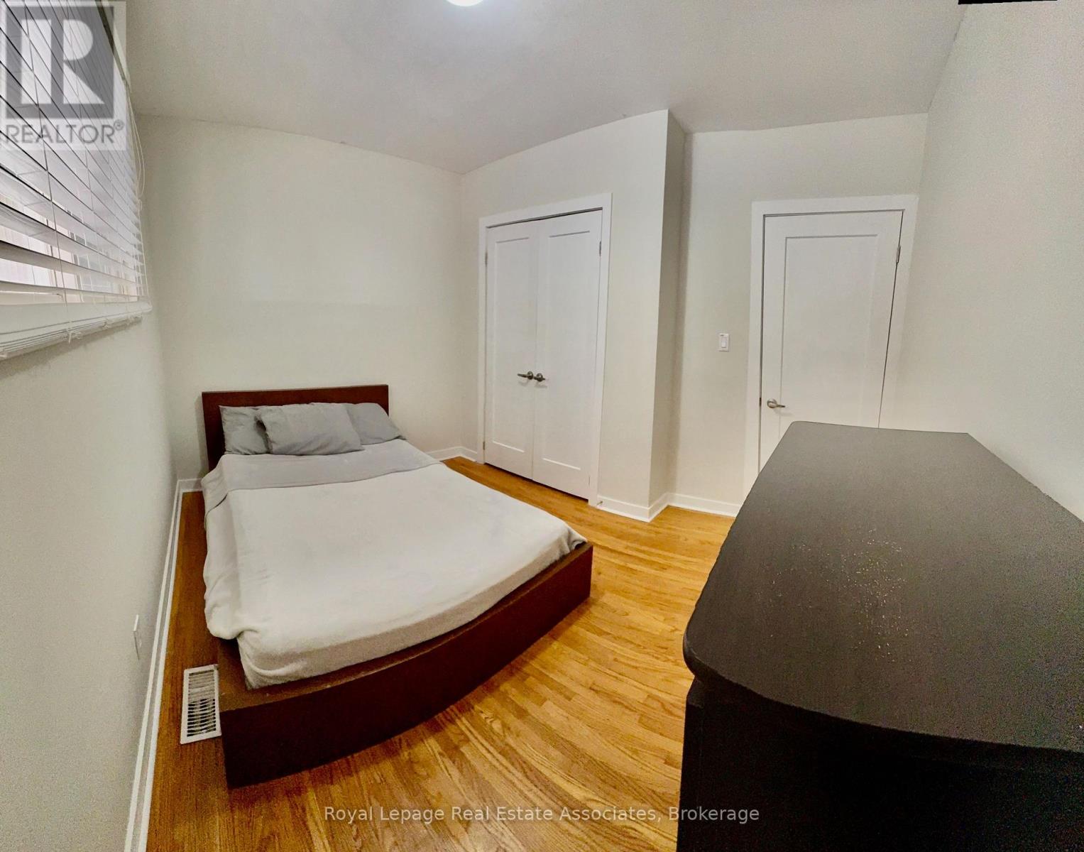 33 Laird Drive, St. Catharines, Ontario  L2P 3E3 - Photo 8 - X12524308